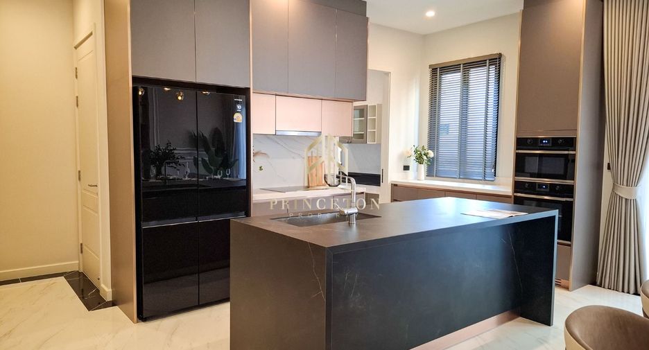 For rent and for sale 5 bedrooms house in Saphan Sung, Bangkok