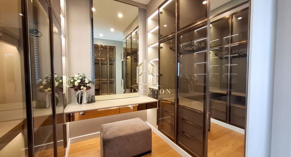 For rent and for sale 5 bedrooms house in Saphan Sung, Bangkok