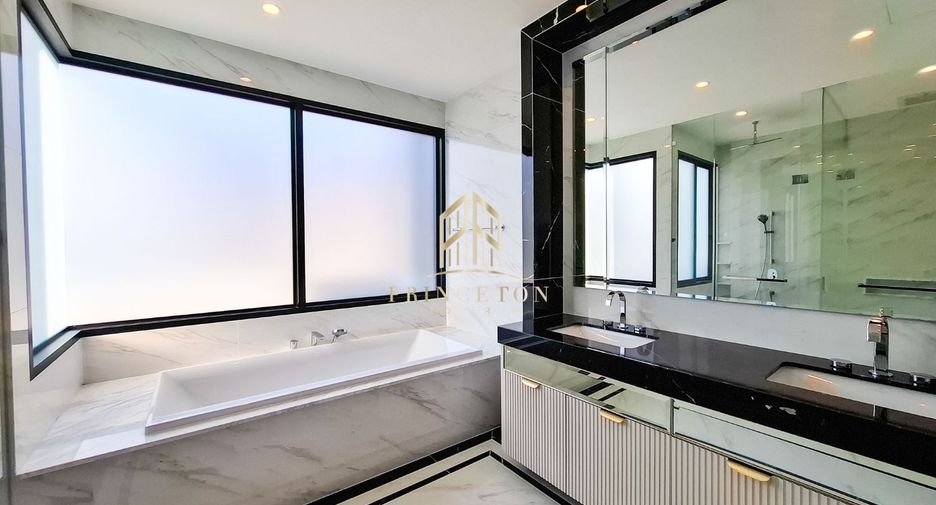 For rent and for sale 5 bedrooms house in Saphan Sung, Bangkok