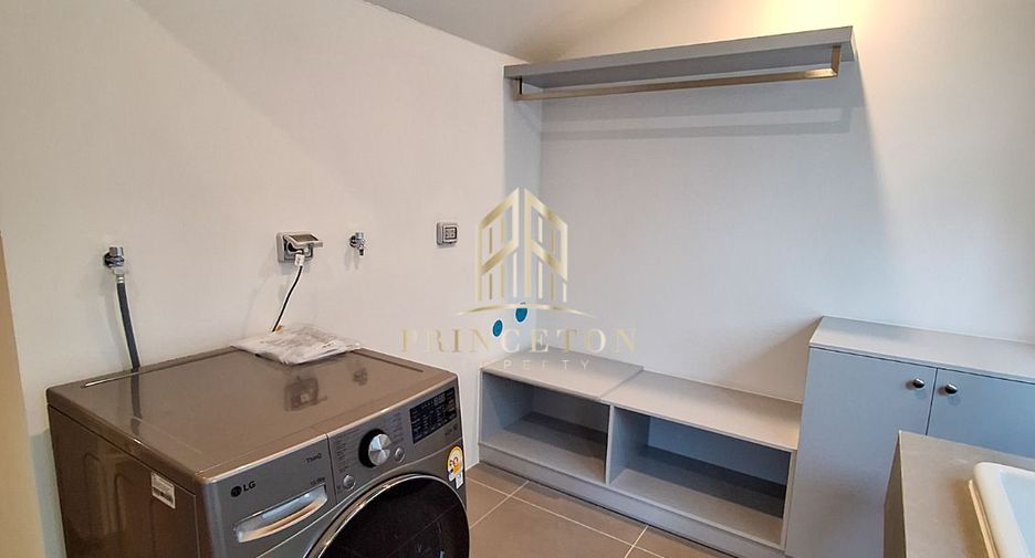 Casa en alquiler y en venta de 4 habitaciones en Bang Kapi, Bangkok