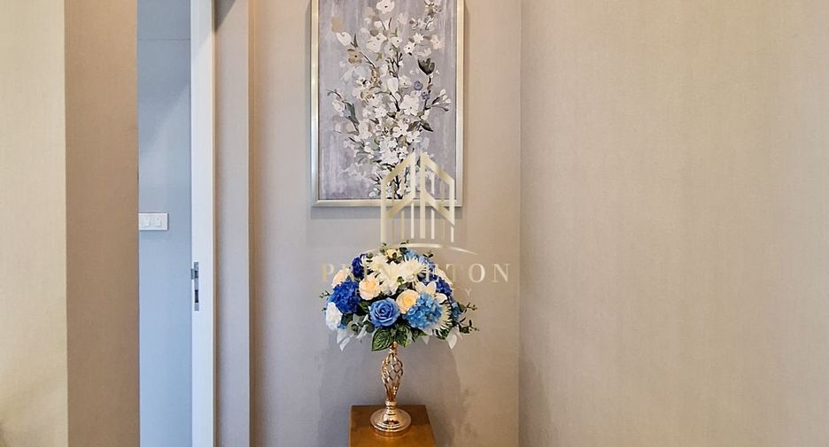 Casa en alquiler y en venta de 4 habitaciones en Bang Kapi, Bangkok