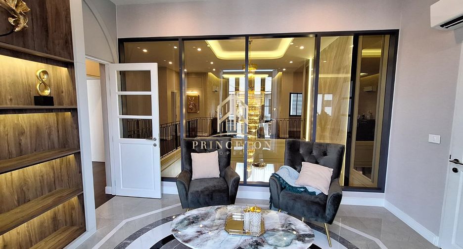 Casa en alquiler y en venta de 4 habitaciones en Bang Kapi, Bangkok