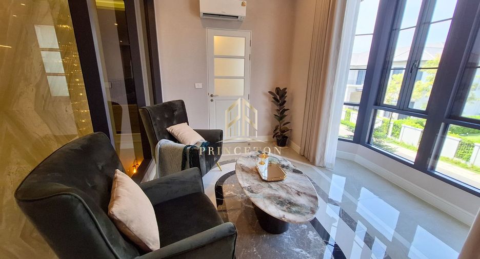 Casa en alquiler y en venta de 4 habitaciones en Bang Kapi, Bangkok
