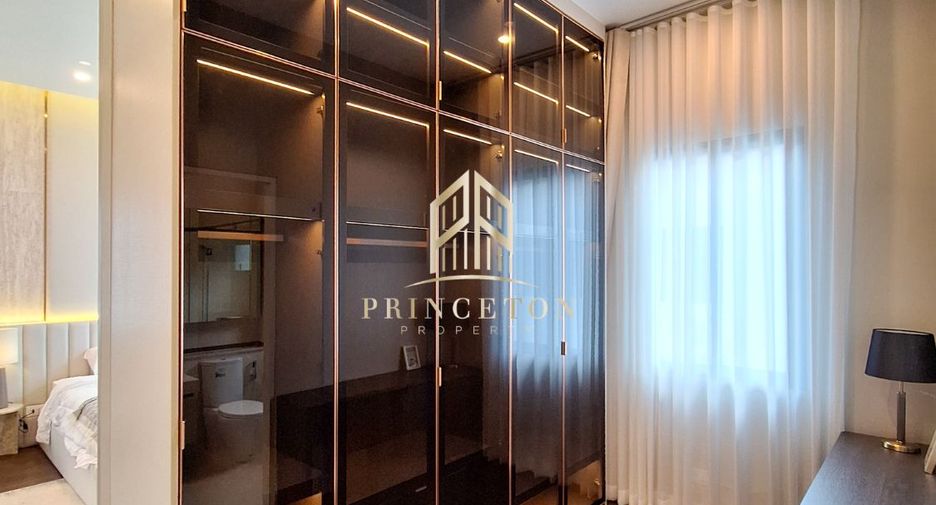 Casa en alquiler y en venta de 4 habitaciones en Bang Kapi, Bangkok
