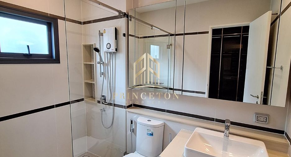 Casa en alquiler y en venta de 4 habitaciones en Bang Kapi, Bangkok
