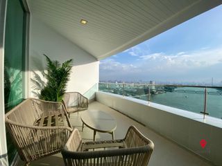 For sale 3 Beds condo in Dusit, Bangkok