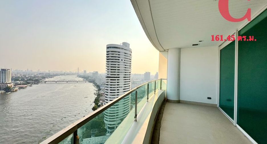 For sale 3 Beds condo in Dusit, Bangkok