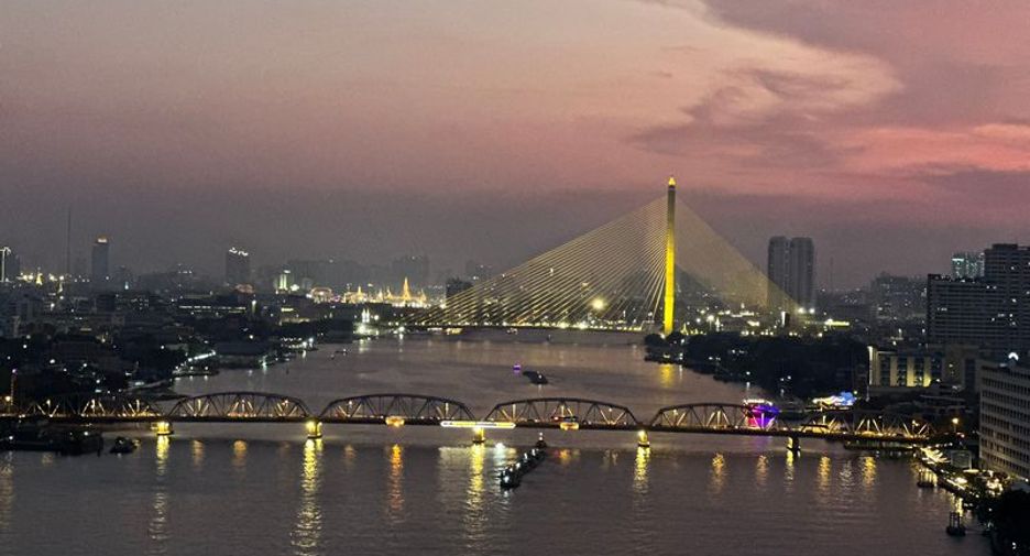 For sale 3 Beds condo in Dusit, Bangkok