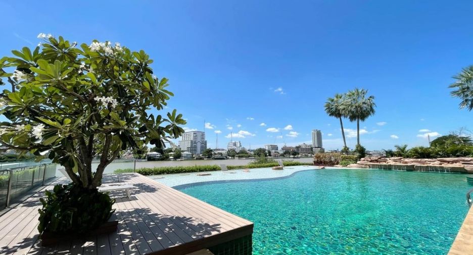 For sale 3 Beds condo in Dusit, Bangkok