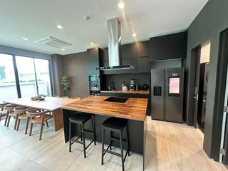 For rent 4 bedrooms house in Saphan Sung, Bangkok