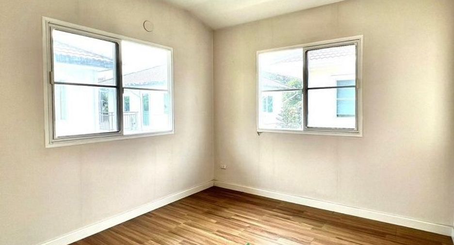 For sale 3 bedrooms house in Sai Mai, Bangkok