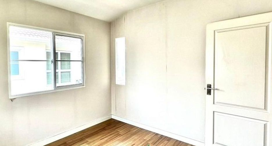 For sale 3 bedrooms house in Sai Mai, Bangkok