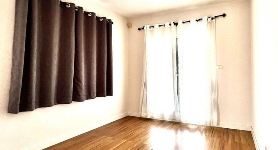 For sale 3 bedrooms house in Sai Mai, Bangkok
