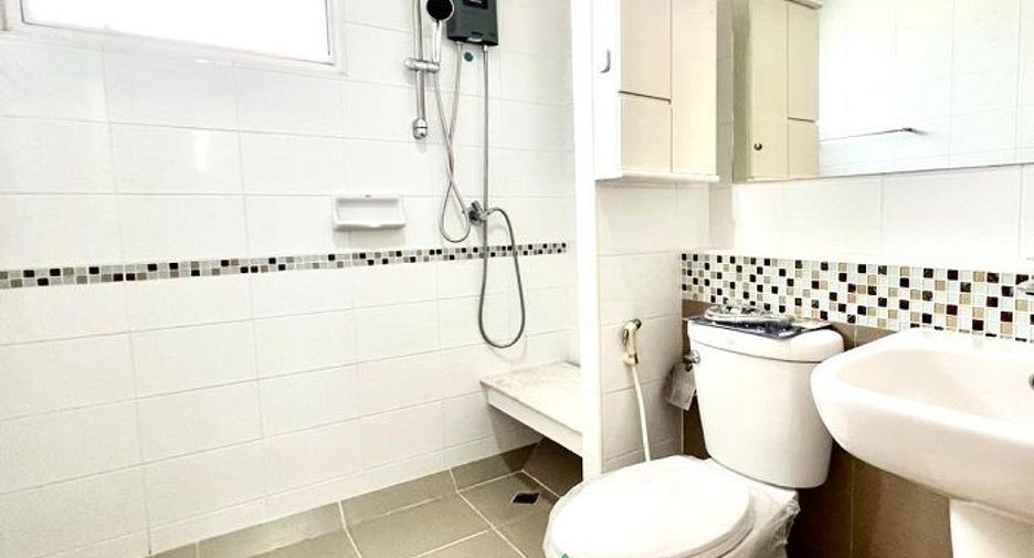 For sale 3 bedrooms house in Sai Mai, Bangkok