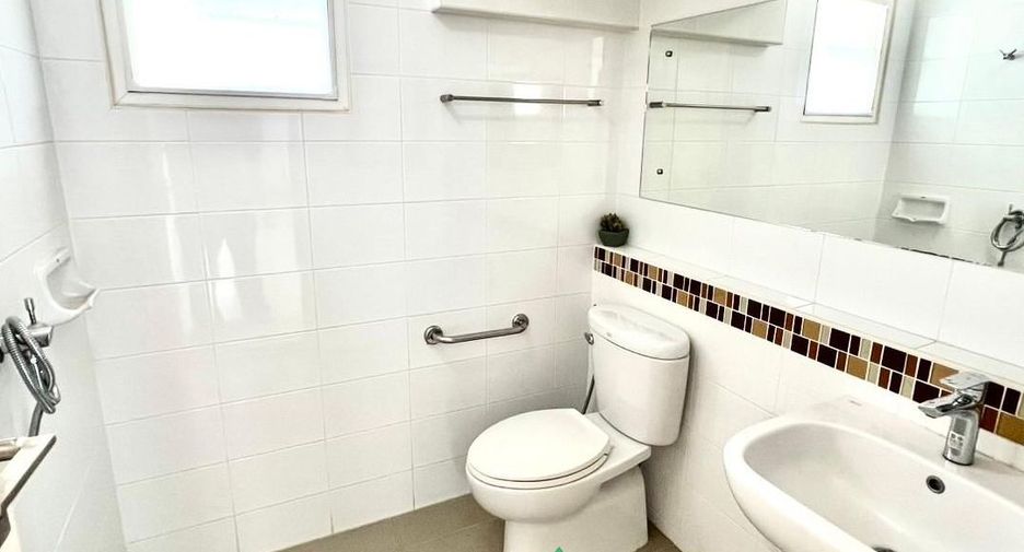 For sale 3 bedrooms house in Sai Mai, Bangkok