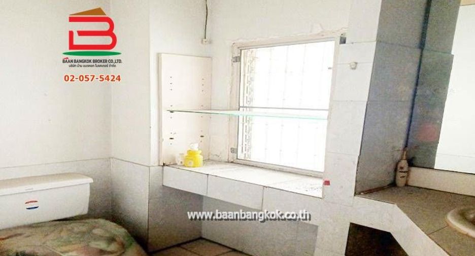 出租 和 出售 4 卧室 联排别墅 在 Mueang Nonthaburi, Nonthaburi