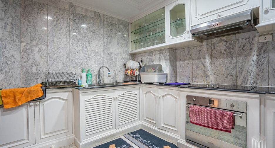 For rent 2 Beds condo in Mueang Chiang Mai, Chiang Mai
