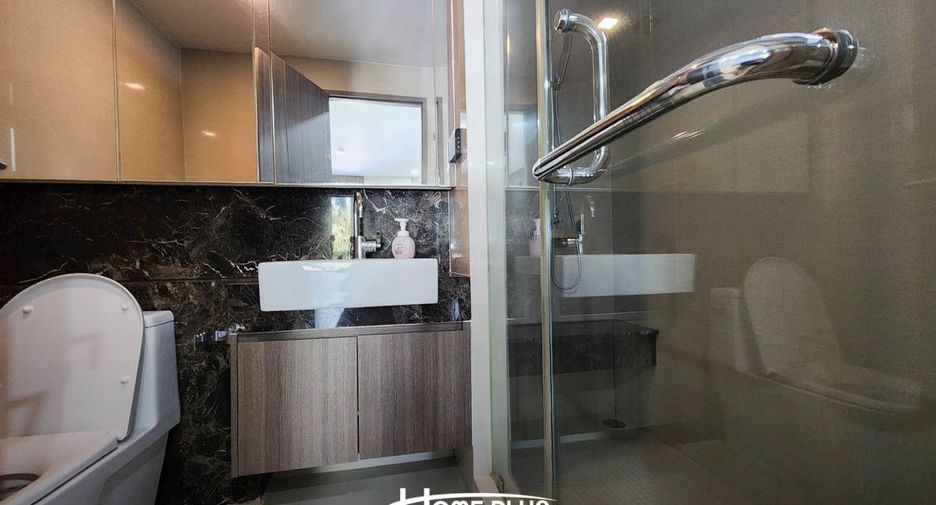 For rent and for sale 3 bedrooms condo in Watthana, Bangkok