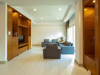 For rent 3 bed serviced apartment in Khlong Toei, Bangkok