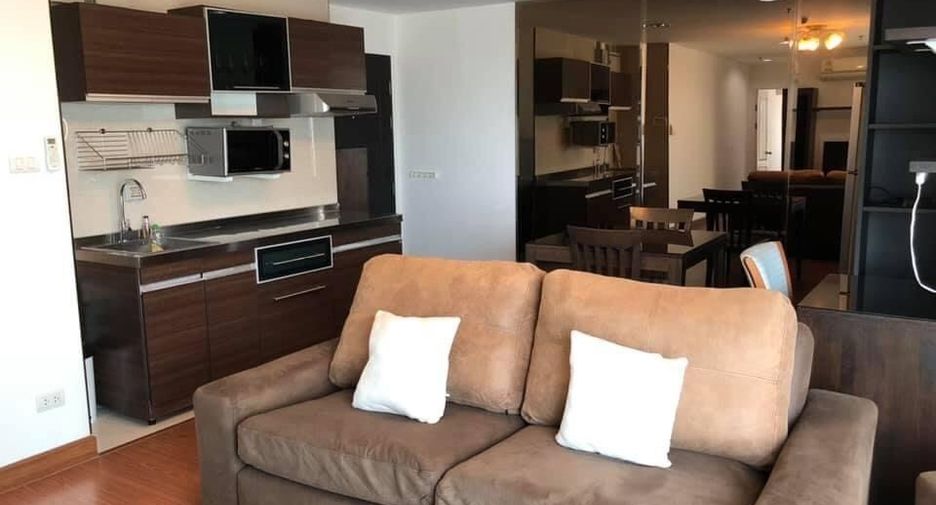 For rent 1 bed condo in Huai Khwang, Bangkok