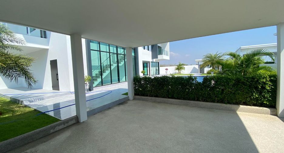 For sale 4 bedrooms villa in Cha Am, Phetchaburi