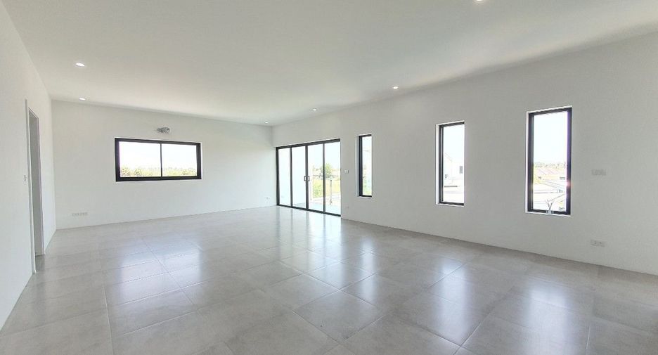 For sale 4 bedrooms villa in Cha Am, Phetchaburi