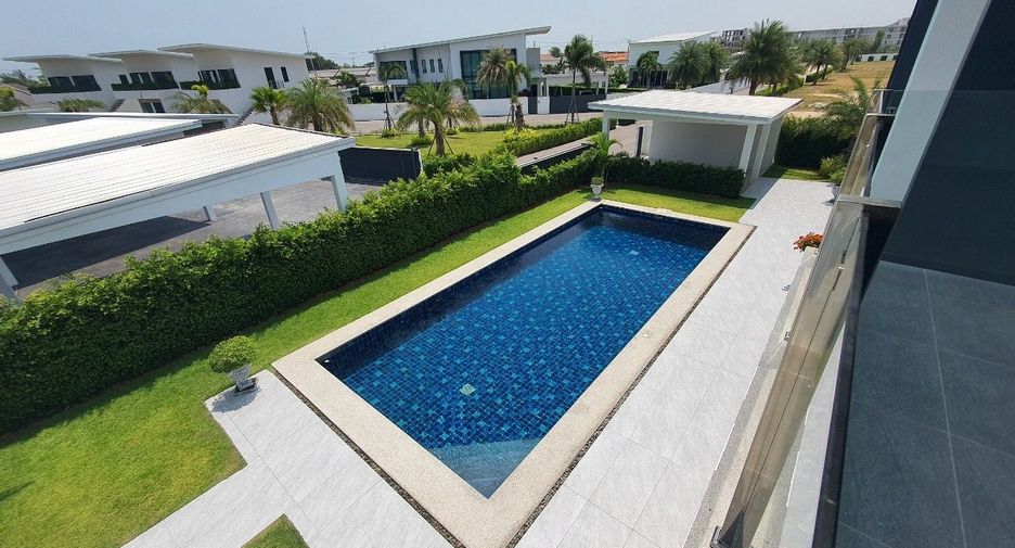 For sale 4 bedrooms villa in Cha Am, Phetchaburi