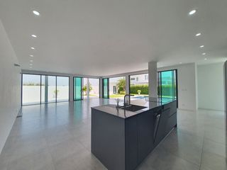 Villa en venta de 4 habitaciones en Cha Am, Phetchaburi