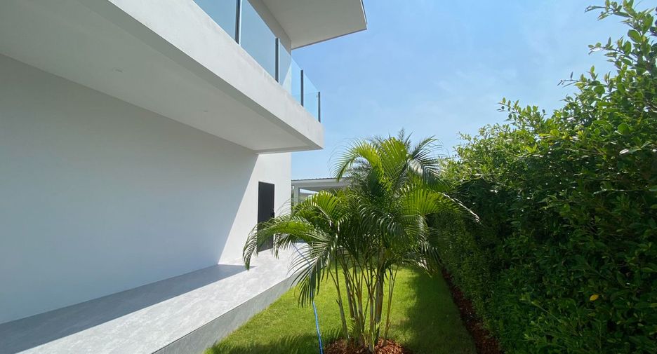For sale 4 bedrooms villa in Cha Am, Phetchaburi