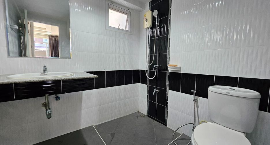 Haus zum Kauf mit 4 Zimmer in San Kamphaeng, Chiang Mai