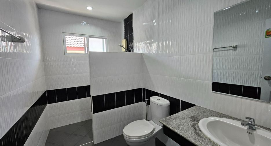 Haus zum Kauf mit 4 Zimmer in San Kamphaeng, Chiang Mai