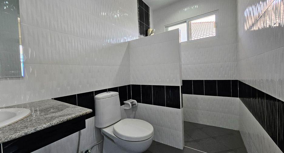 Haus zum Kauf mit 4 Zimmer in San Kamphaeng, Chiang Mai