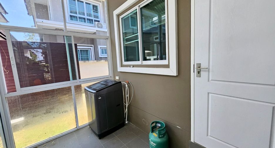 Haus zum Kauf mit 4 Zimmer in San Kamphaeng, Chiang Mai