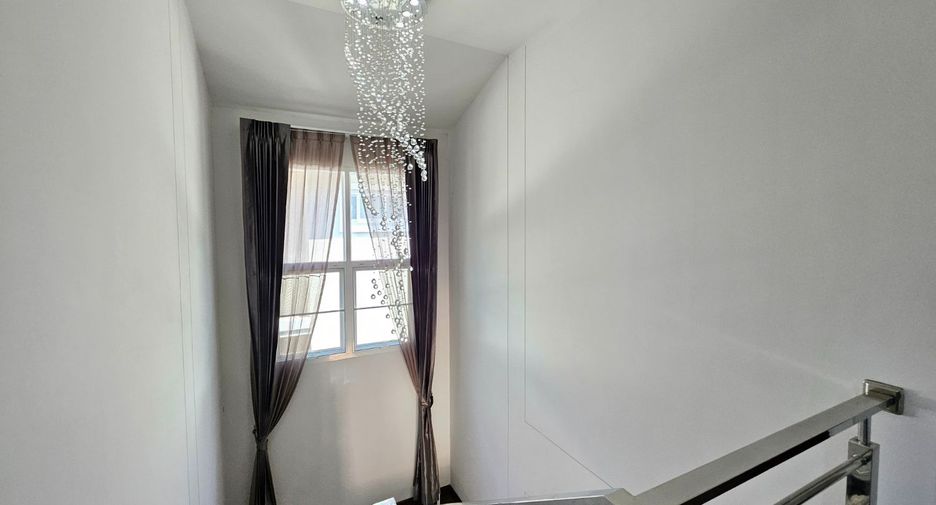 Haus zum Kauf mit 4 Zimmer in San Kamphaeng, Chiang Mai