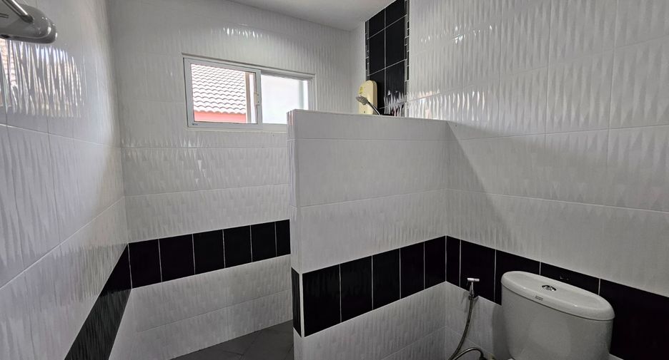 Haus zum Kauf mit 4 Zimmer in San Kamphaeng, Chiang Mai