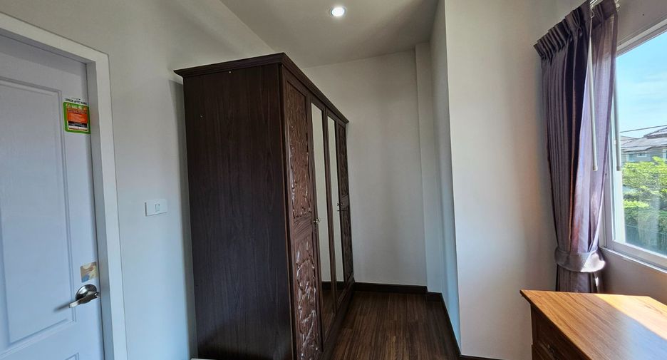 Haus zum Kauf mit 4 Zimmer in San Kamphaeng, Chiang Mai