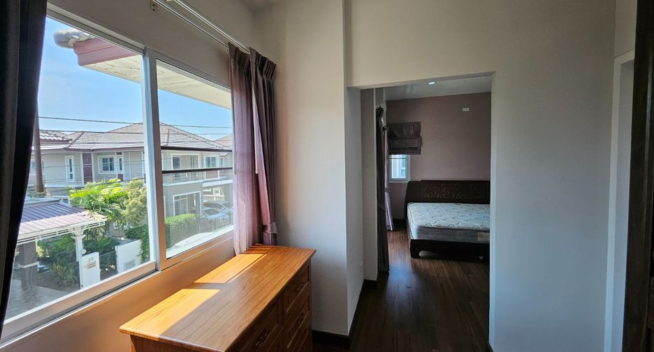 Haus zum Kauf mit 4 Zimmer in San Kamphaeng, Chiang Mai