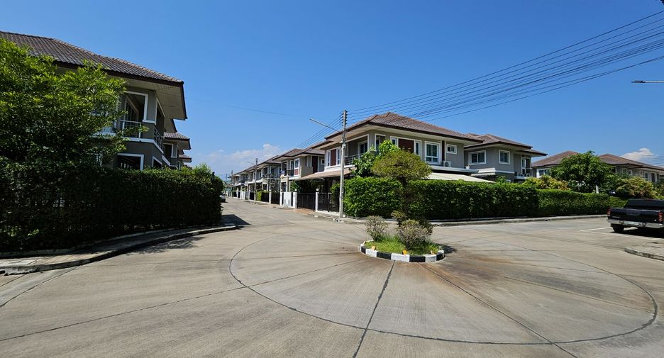 Haus zum Kauf mit 4 Zimmer in San Kamphaeng, Chiang Mai