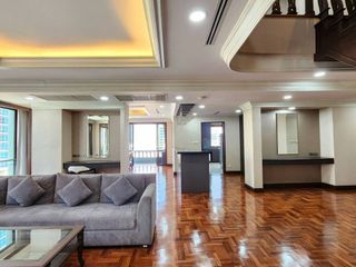 For rent 4 ベッドルーム apartment in Pathum Wan, Bangkok