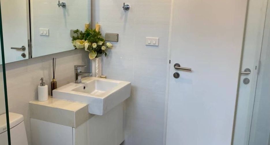 For rent 2 bed condo in Sathon, Bangkok