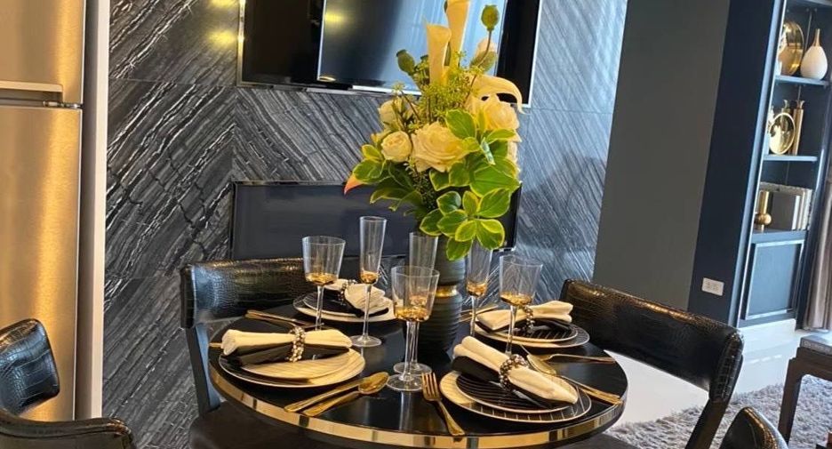 For rent 2 bed condo in Sathon, Bangkok