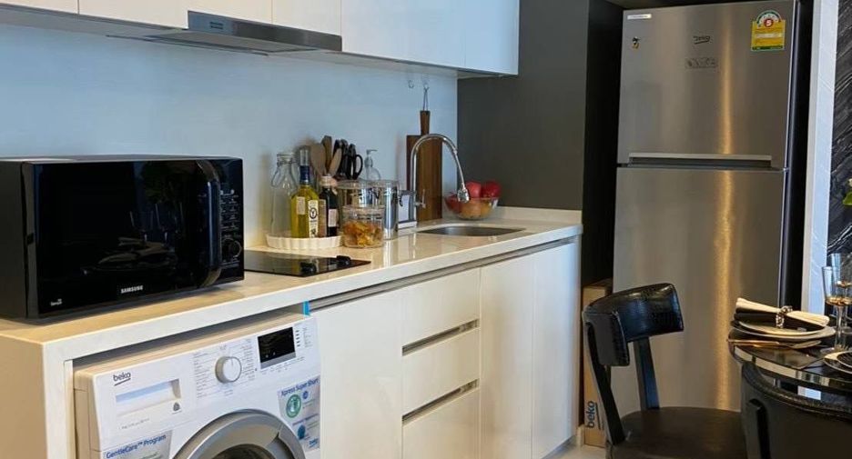 For rent 2 bed condo in Sathon, Bangkok
