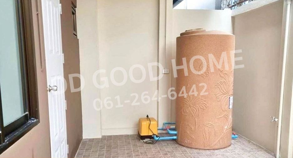 Аренда и продажа 2 спальни таунхаус в Mueang Lampang, Lampang