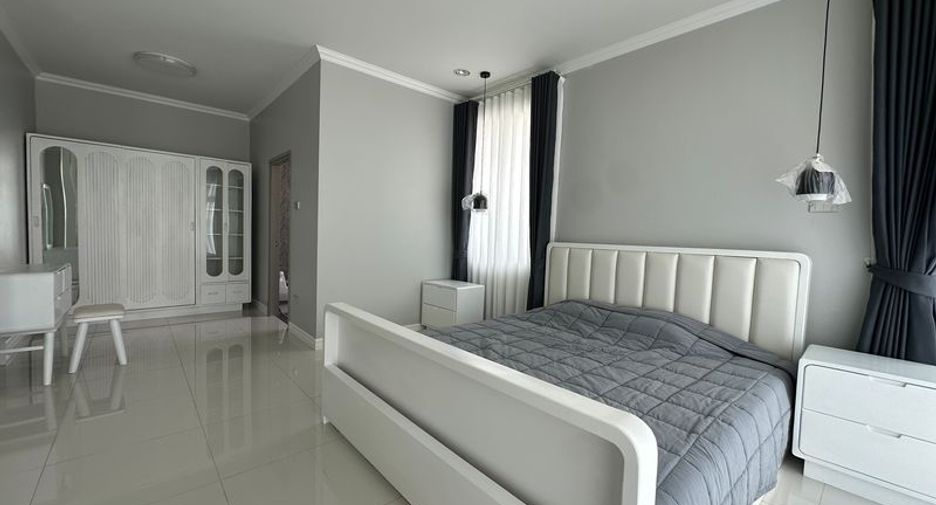 出租 和 出售 4 卧室 独立屋 在 Si Racha, Chon Buri