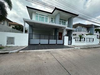 For Rent 4 Bedroom House In Si Racha, Chonburi