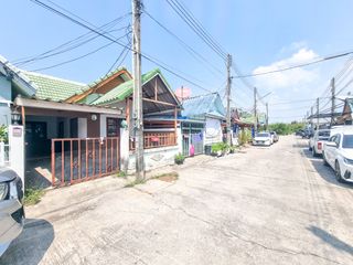 For sale 2 bed townhouse in Phan Thong, Chonburi