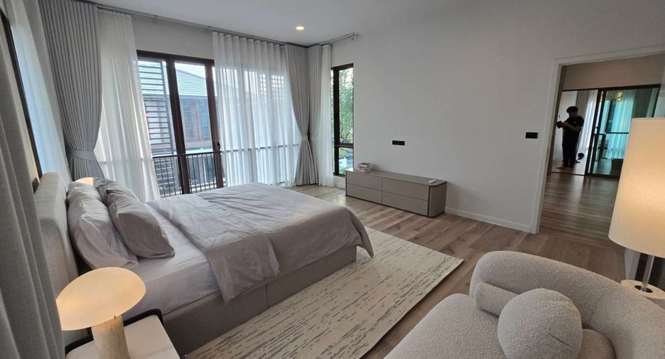 À vendre 4 chambres maison à Bang Kapi, Bangkok