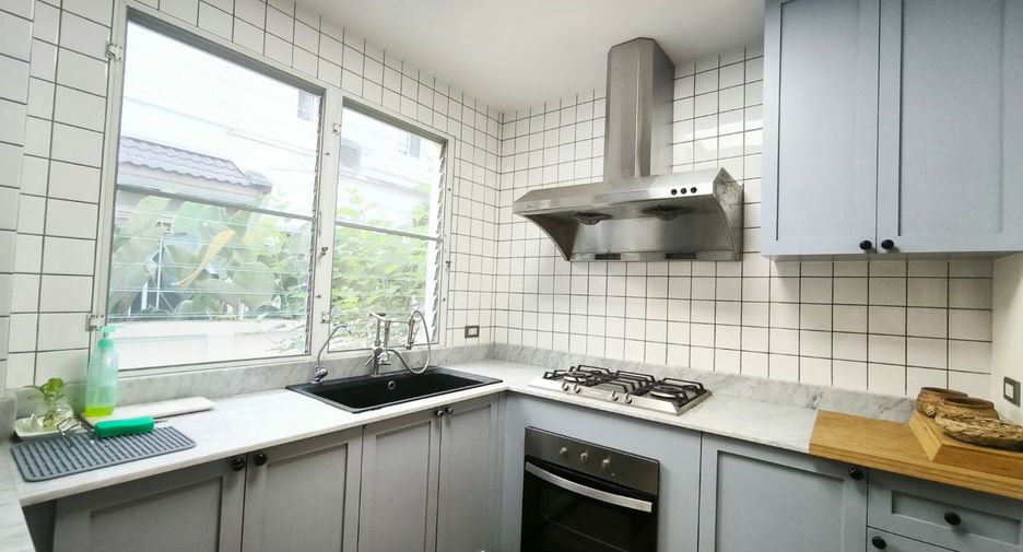 For rent 3 ベッドルーム house in Prawet, Bangkok