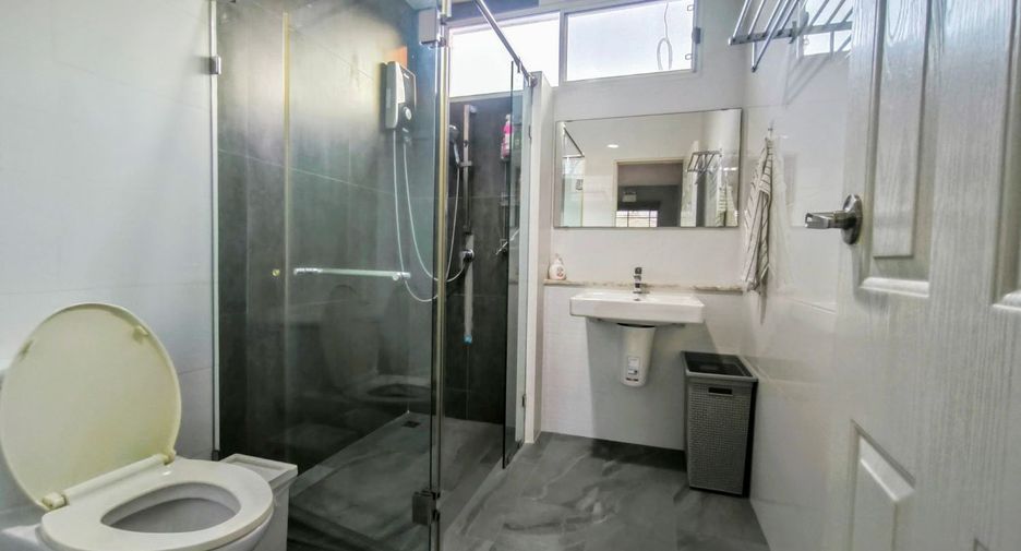 For rent 3 ベッドルーム house in Prawet, Bangkok