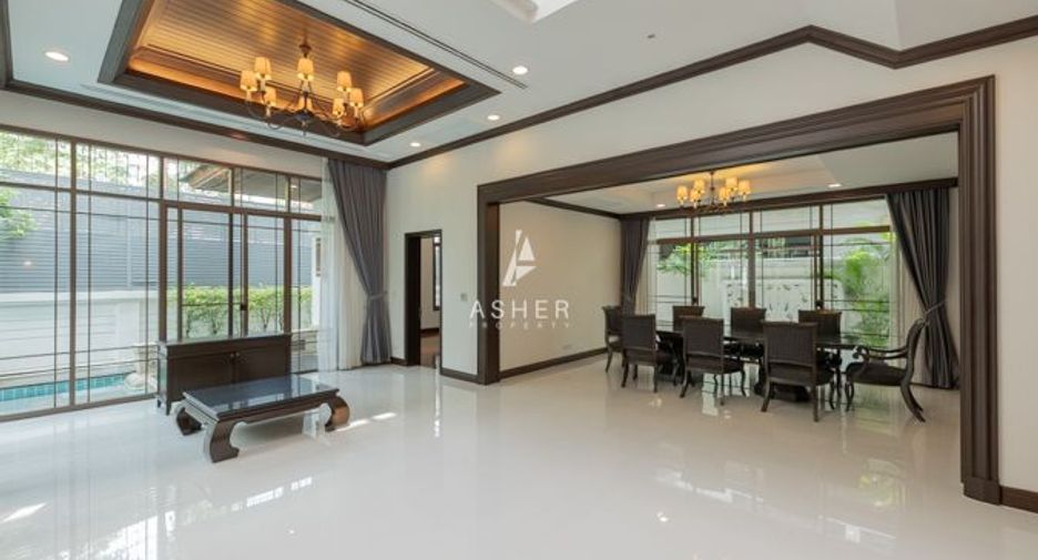 For rent 4 bedrooms house in Sathon, Bangkok